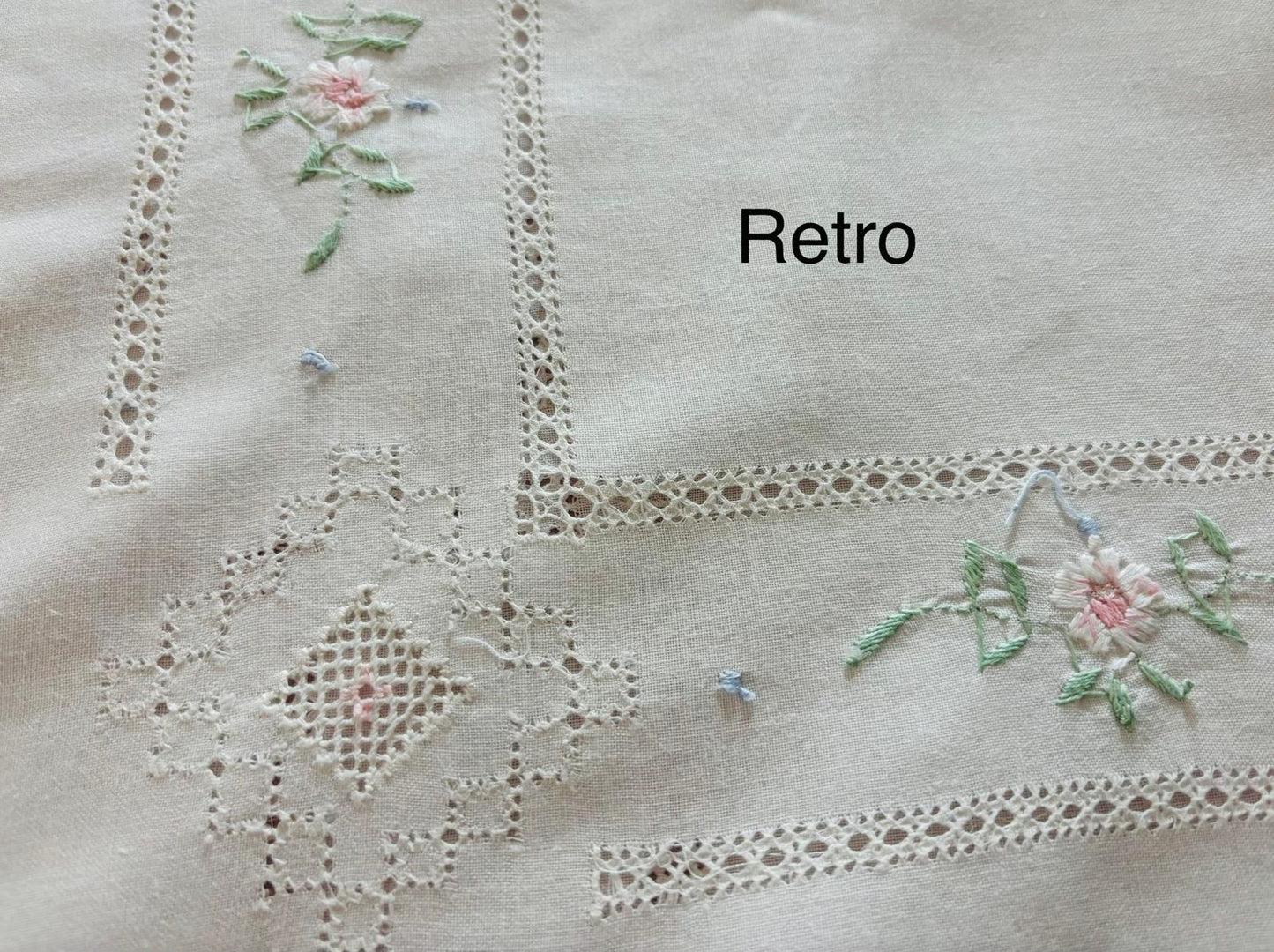 TOVAGLIA RETTANGOLARE MISTO LINO E COTONE BIANCO RICAMO A MANO PUNTO PIENO CM 170x270 (S27)