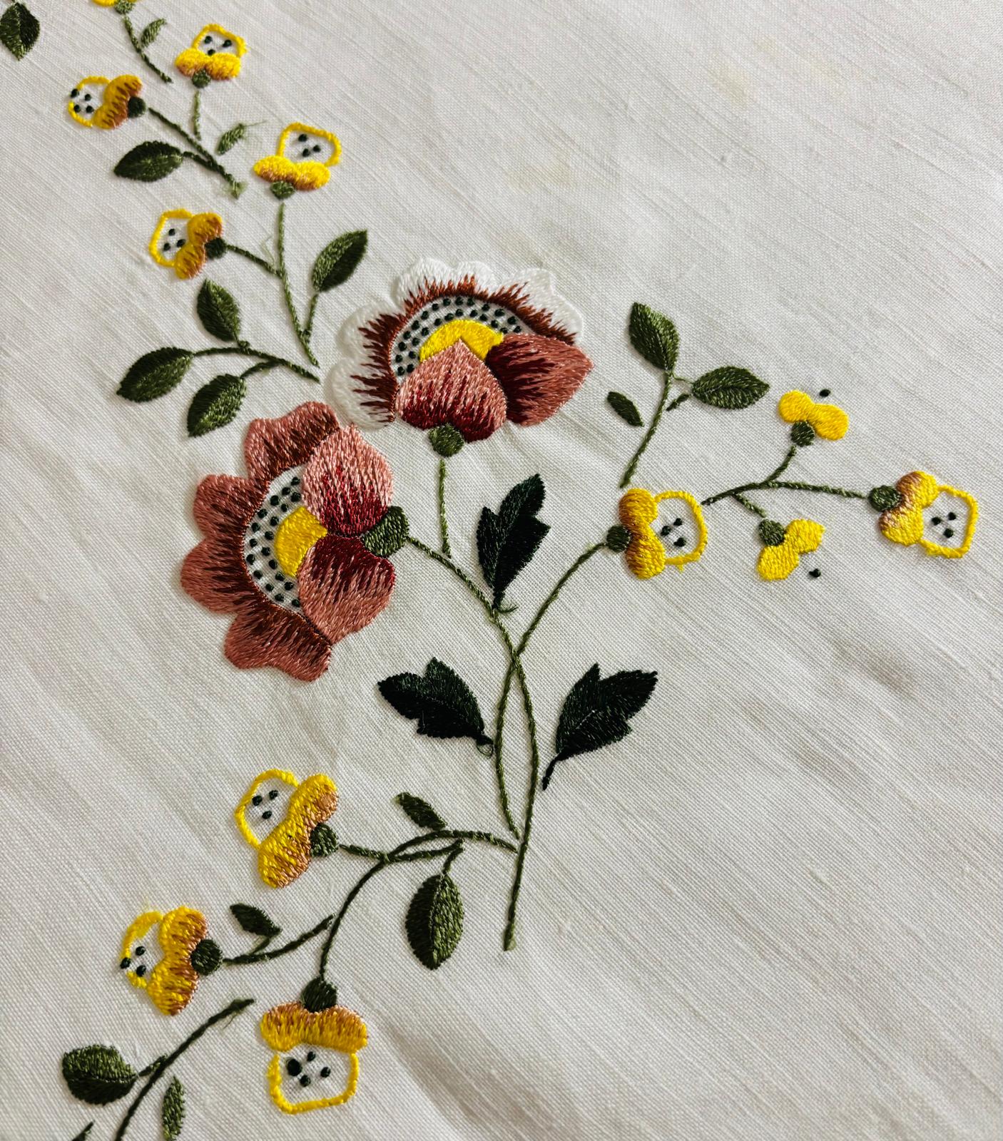 TOVAGLIA RETTANGOLARE PURO LINO E COTONE AVORIO RICAMO A MANO PUNTO PIENO CM 170x270 (RN)