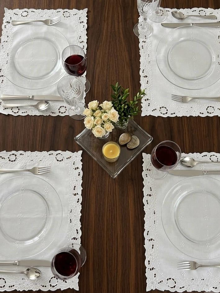 SET 4 SOTTOPIATTI / TOVAGLIETTE PURO LINO BIANCO RICAMO A MANO CM 35x50
