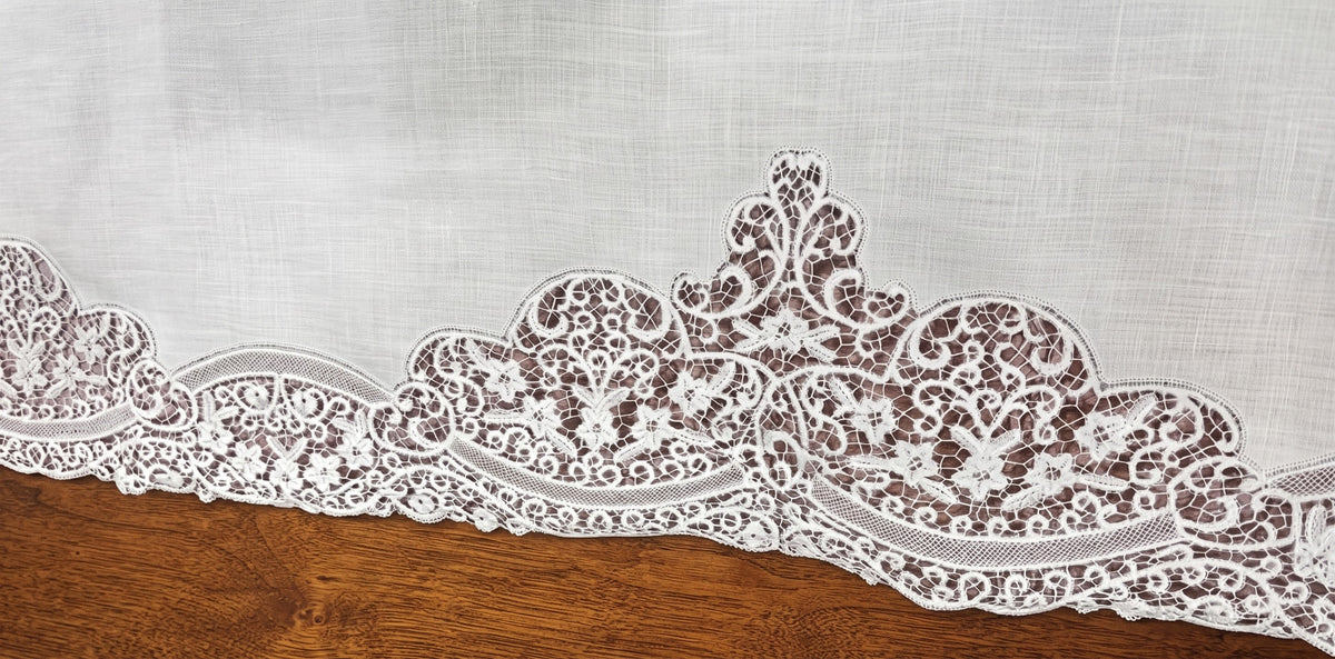 RECTANGULAR TABLECLOTH PURE WHITE LINEN AND CANTU LACE CM 165x275 (@.pzCantu’)