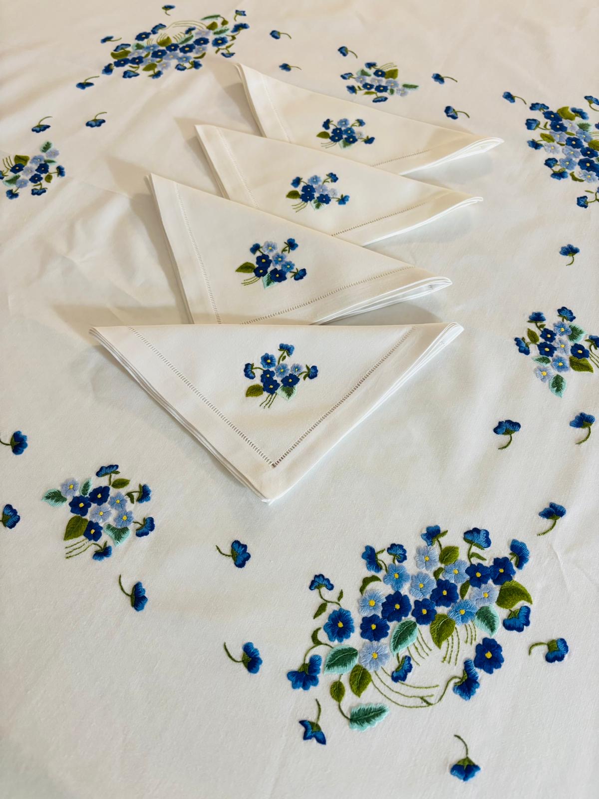 TOVAGLIA QUADRATA PURO COTONE BIANCO RICAMO A MANO PUNTO PIENO CM 180x180 (BQ)