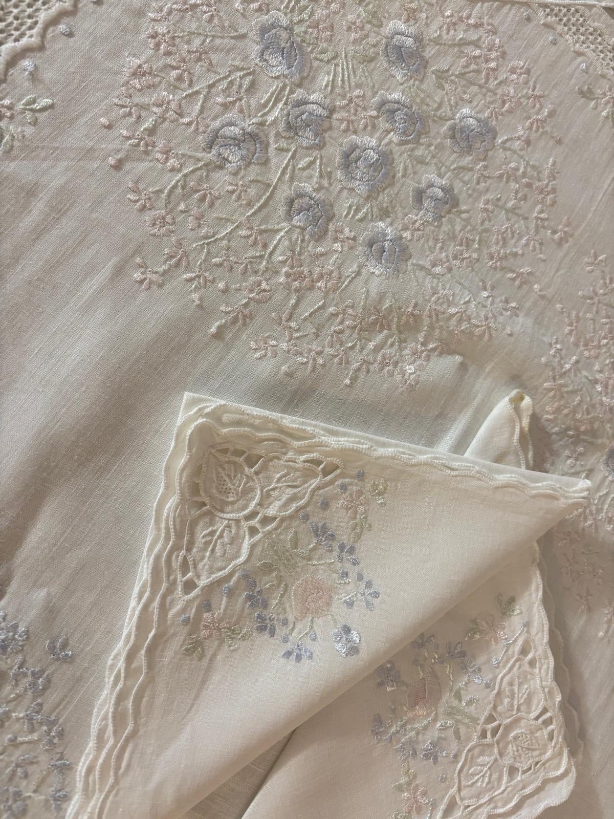 TOVAGLIA RETTANGOLARE PURO LINO BIANCO RICAMO A MANO PUNTO PIENO & INTAGLIO CM 160x260 (INCT)