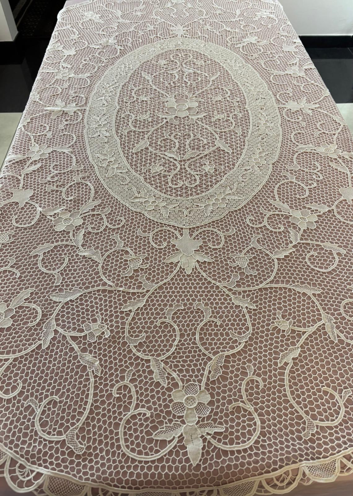 TOVAGLIA OVALE MISTO LINO E COTONE BIANCO PIZZO BURANO CM 170x220