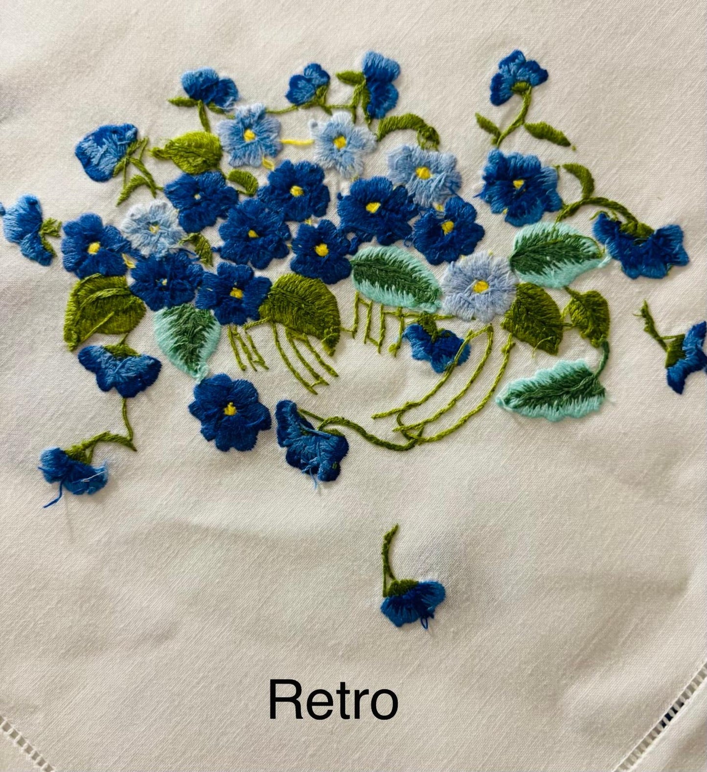 TOVAGLIA QUADRATA PURO COTONE BIANCO RICAMO A MANO PUNTO PIENO CM 180x180 (BQ)