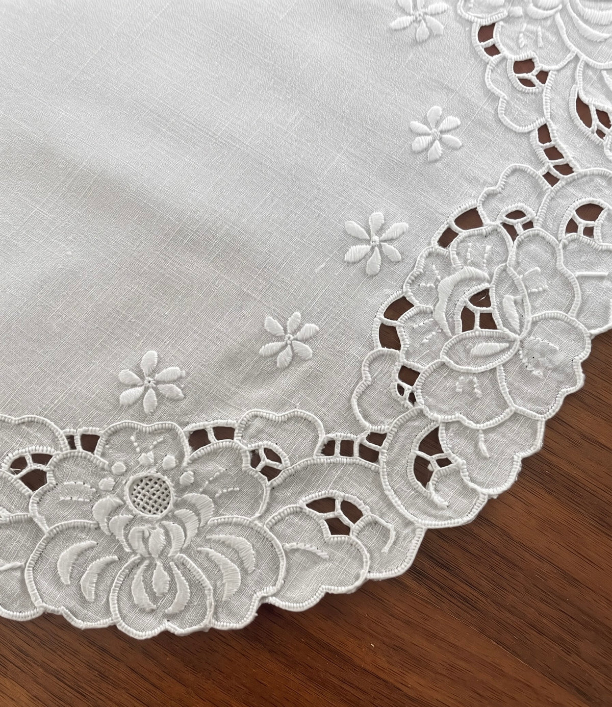 SET 8 TOVAGLIETTE/SOTTOPIATTI PURO LINO INTAGLIO CM 35x56
(@. Set8 eleg )