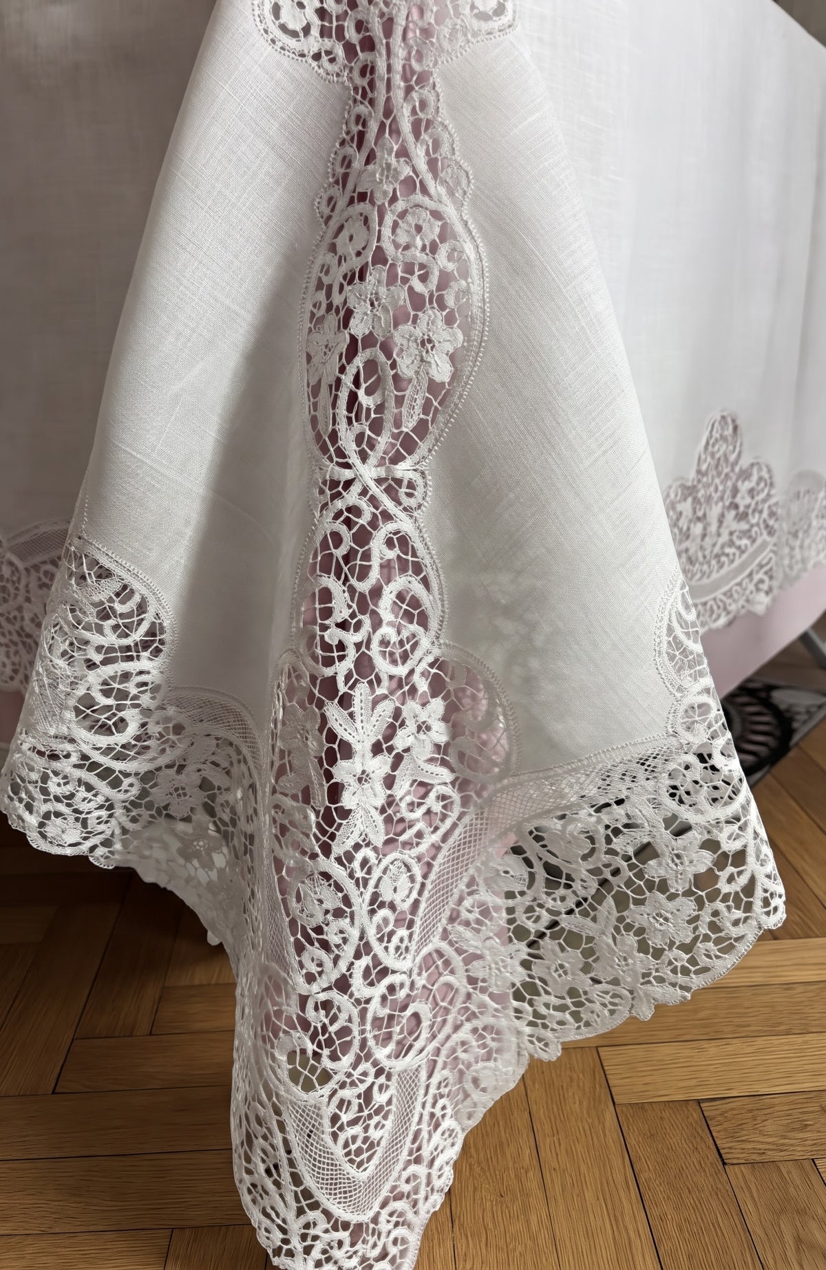 RECTANGULAR TABLECLOTH PURE WHITE LINEN AND CANTU LACE CM 165x275 (@.pzCantu’)