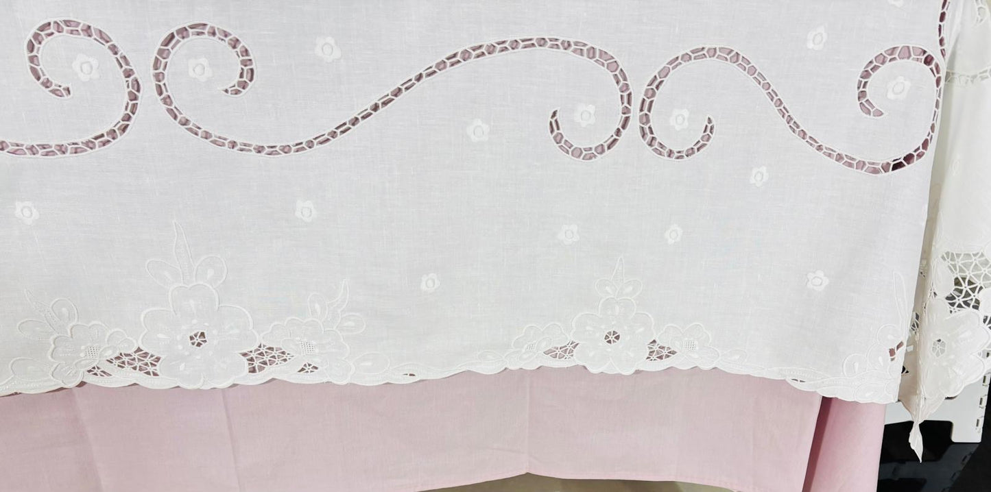 TOVAGLIA RETTANGOLARE PURO LINO BIANCO RICAMO A MANO PUNTO PIENO E INTAGLIO CM 170x260 (5P)