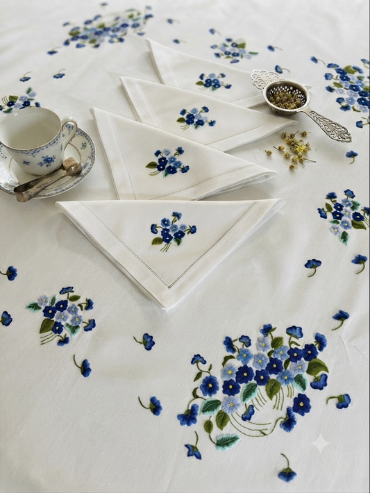 TOVAGLIA QUADRATA PURO COTONE BIANCO RICAMO A MANO PUNTO PIENO CM 180x180 (BQ)