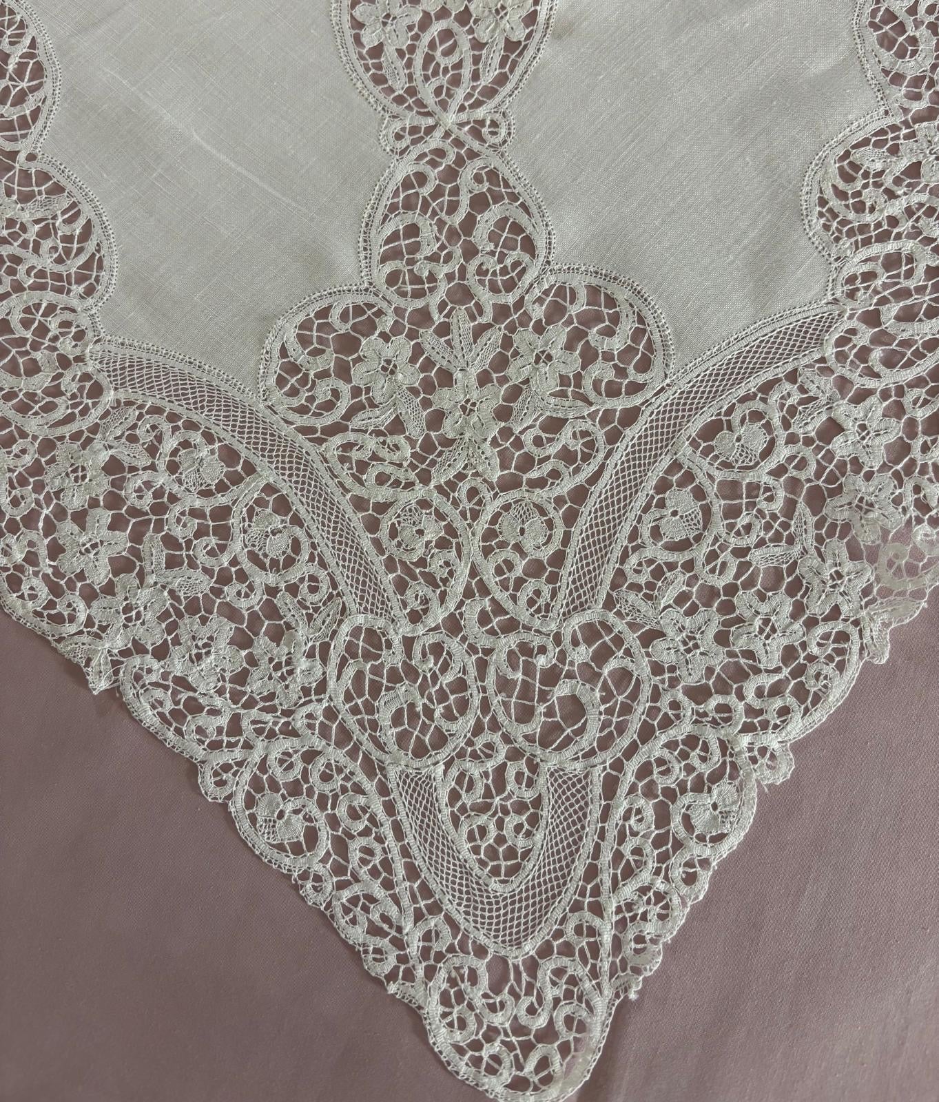 TOVAGLIA RETTANGOLARE PURO LINO BIANCO E PIZZO CANTÙ CM 165x275