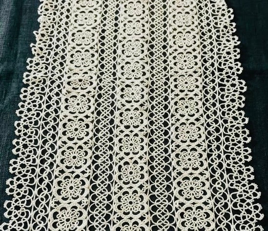CENTRO ARREDO COTONE BIANCO LAVORAZIONE TATTING CM 40x110 (a.ch110)