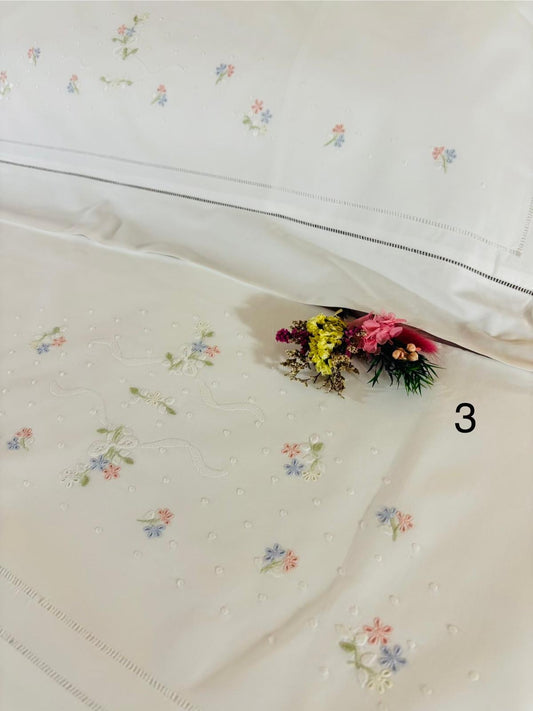 LENZUOLO COTONE PERCALLE RICAMO A MANO PUNTO PIENO CM 270x290 VAR.3