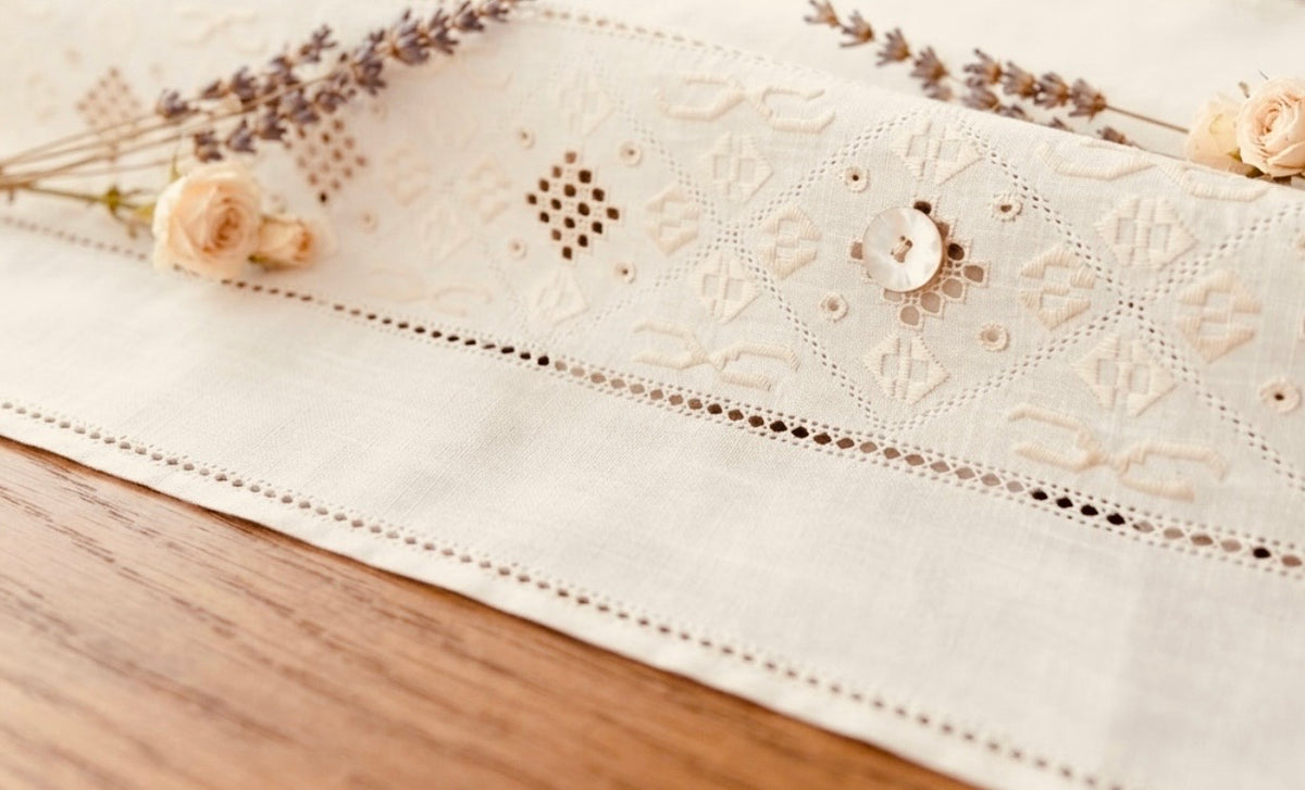RECTANGULAR TABLECLOTH PURE FLAX ECRU ‘ HAND-EMBROIDERED PUNTO ANTICO 170x265 CM (@.Florentia12)