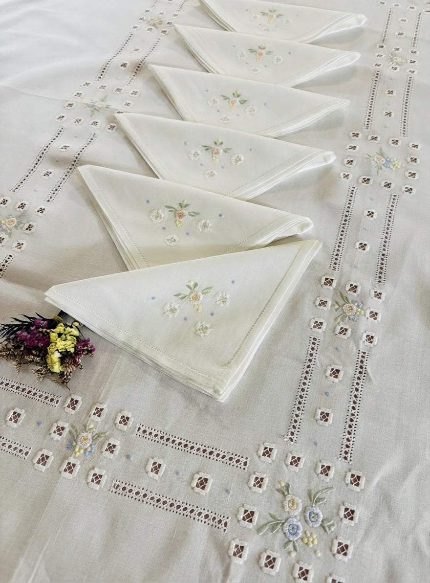 TOVAGLIA RETTANGOLARE MISTO LINO E COTONE BIANCO RICAMO A MANO PUNTO PIENO CM 135x170  (@.S135)