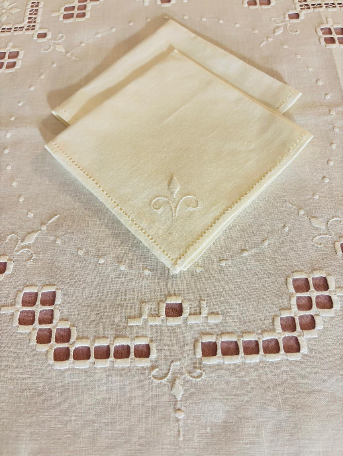 TOVAGLIETTA DA THE’ CM 83x83 VINTAGE MISTO LINO E COTONE BIANCO RICAMO A MANO  (G2)