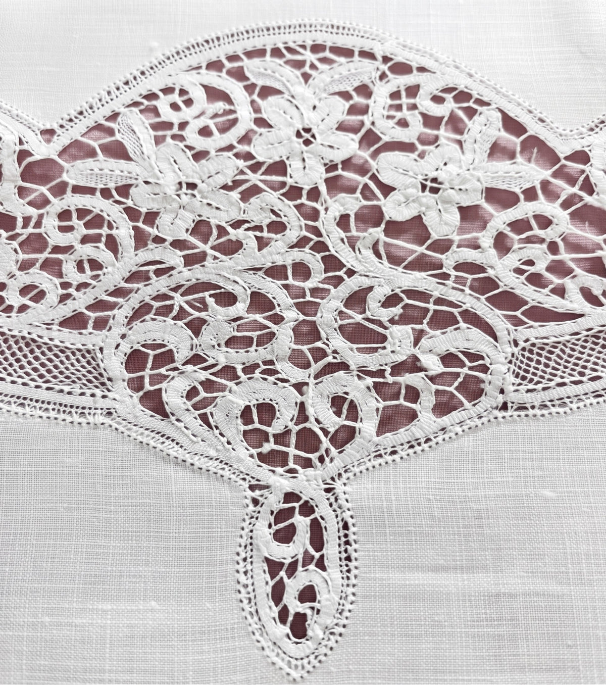 RECTANGULAR TABLECLOTH PURE WHITE LINEN AND CANTU LACE CM 165x275 (@.pzCantu’)