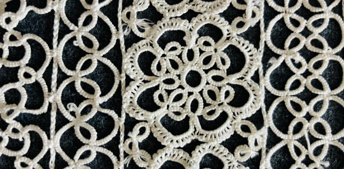 CENTRO ARREDO COTONE BIANCO LAVORAZIONE TATTING CM 40x110 (a.ch110)