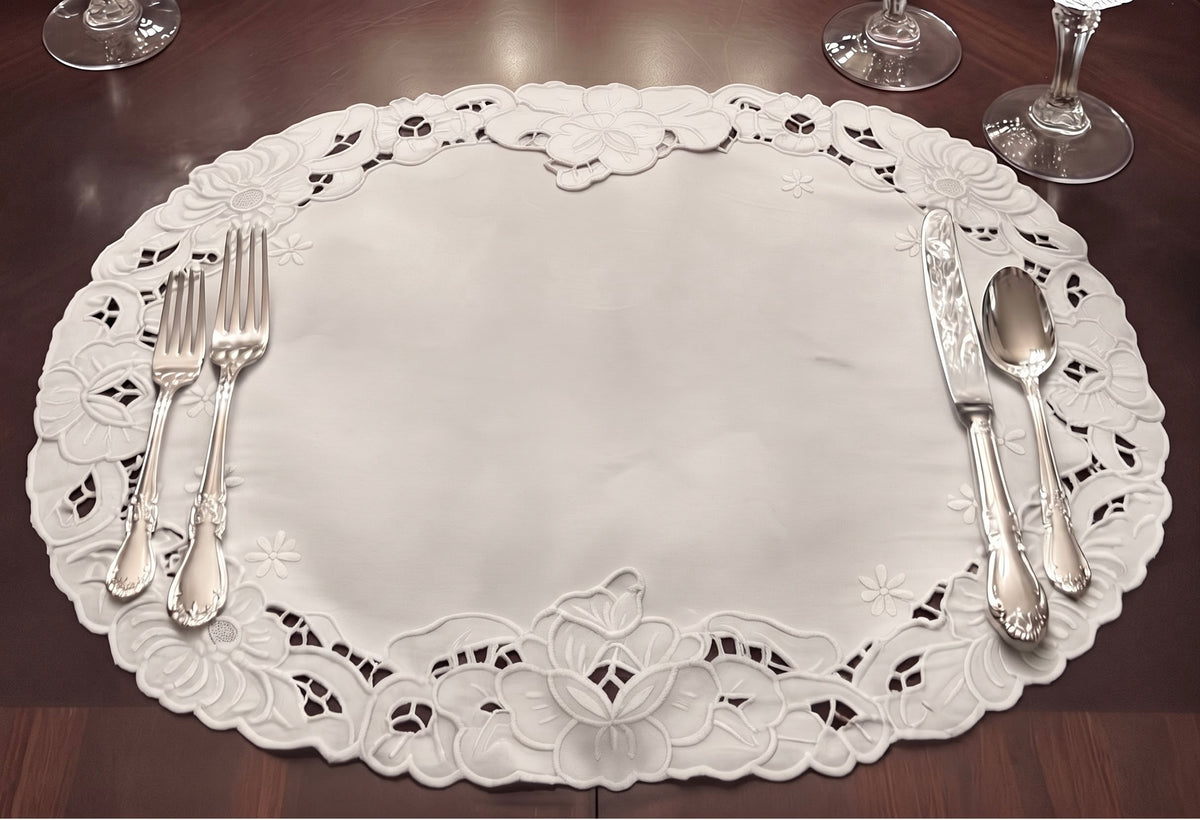 SET 8 TOVAGLIETTE/SOTTOPIATTI PURO LINO INTAGLIO CM 35x56
(@. Set8 eleg )