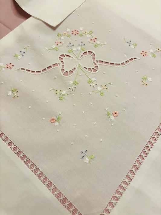 LENZUOLO COTONE PERCALLE RICAMO A MANO PUNTO PIENO E INTAGLIO BIANCO CM 270x290