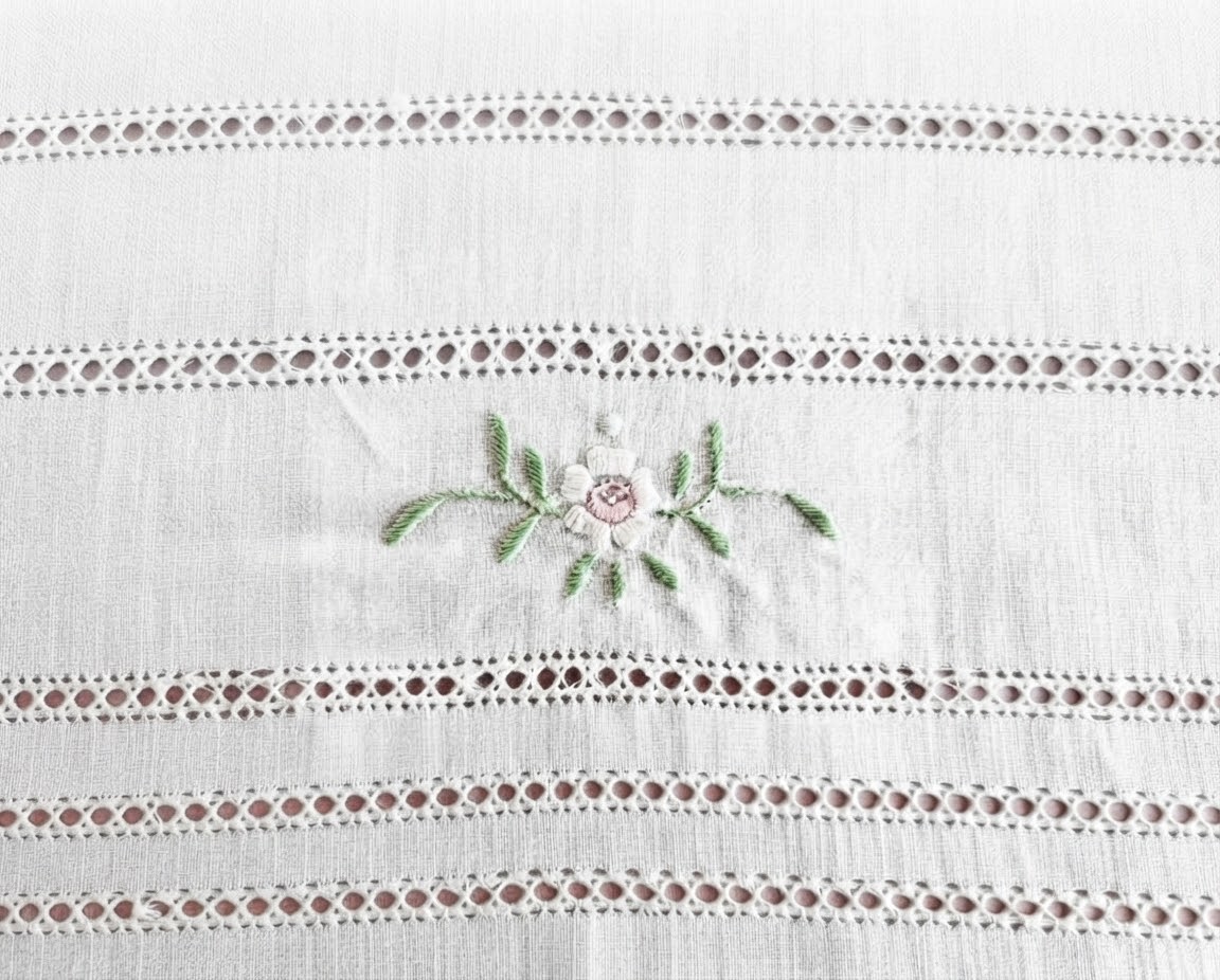 TOVAGLIA RETTANGOLARE MISTO LINO E COTONE BIANCO RICAMO A MANO PUNTO PIENO CM 170x270 (@.S270)