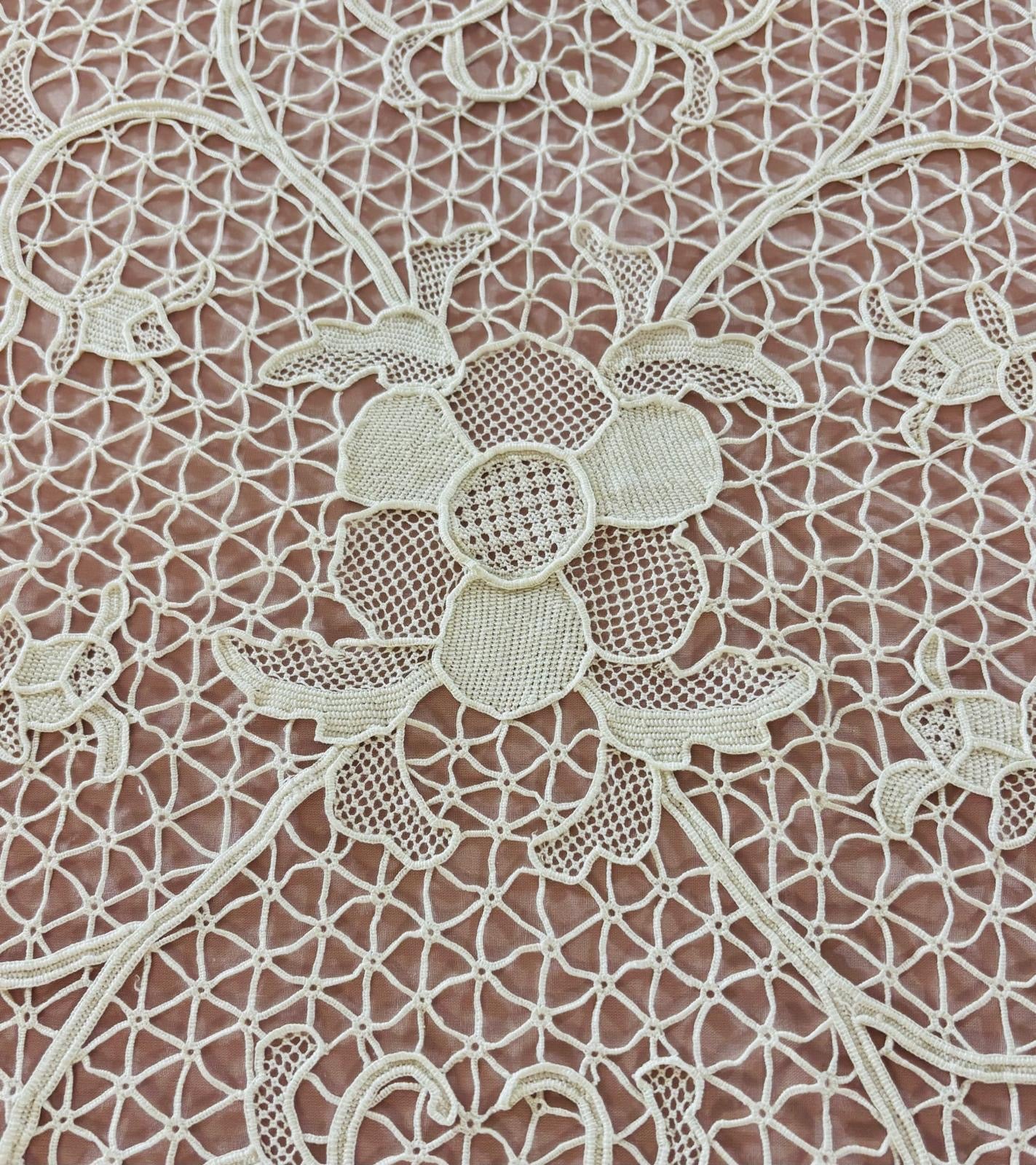 TOVAGLIA OVALE MISTO LINO E COTONE BIANCO PIZZO BURANO CM 170x220