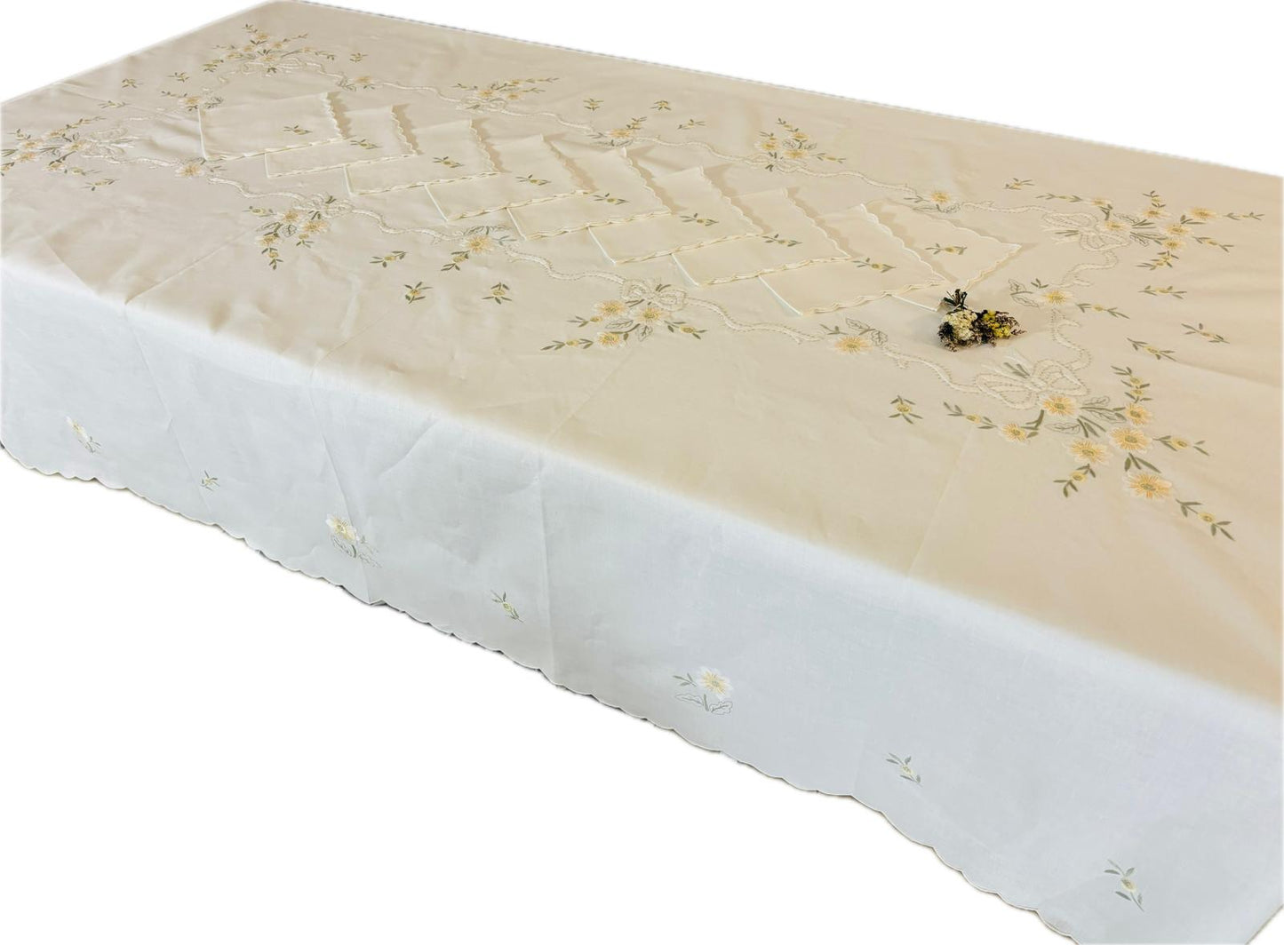 TOVAGLIA RETTANGOLARE MISTO LINO E COTONE BIANCO RICAMO A MANO PUNTO PIENO CM 170x270 (MGML)