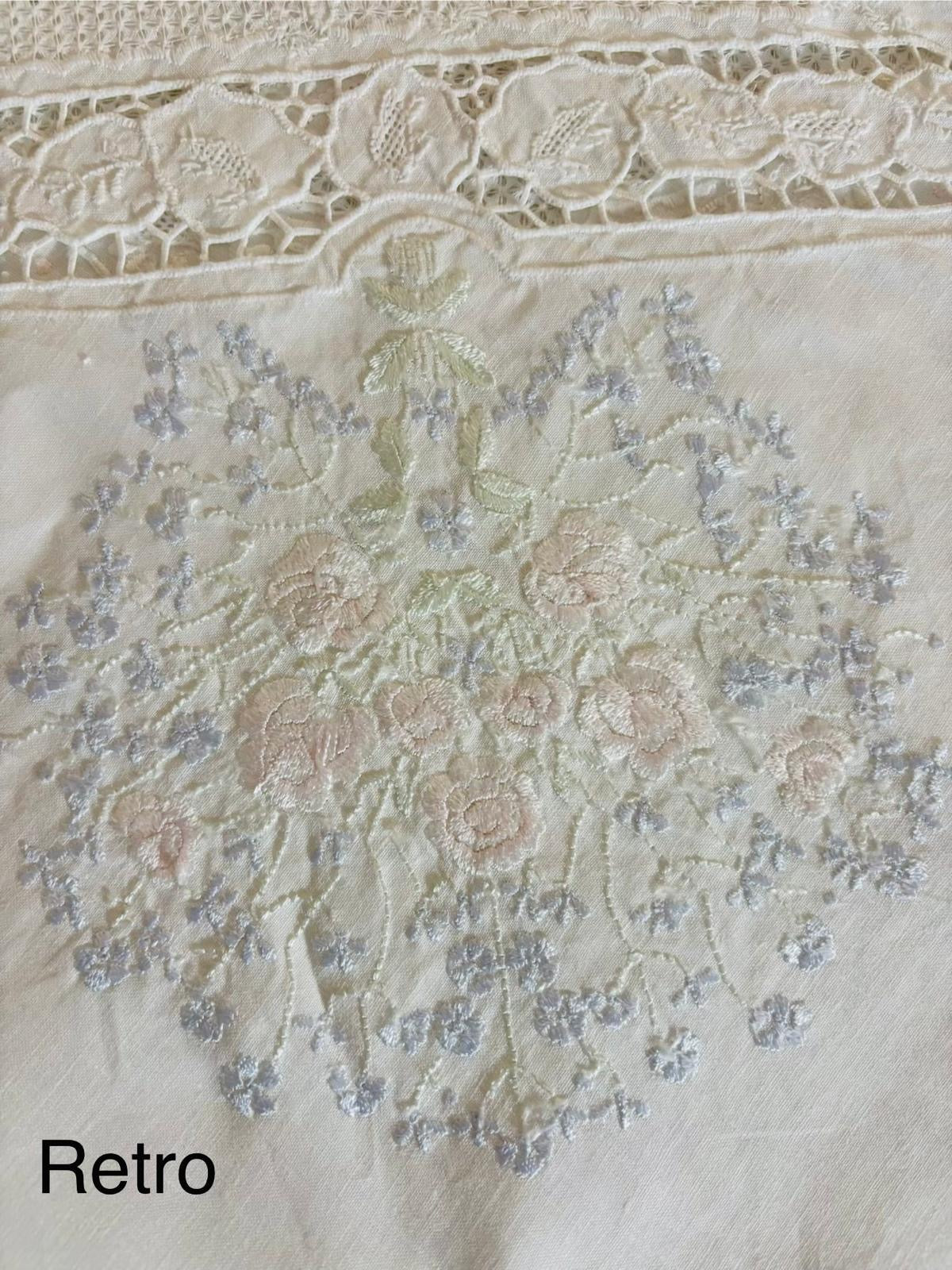 TOVAGLIA RETTANGOLARE PURO LINO BIANCO RICAMO A MANO PUNTO PIENO & INTAGLIO CM 160x260 (INCT)